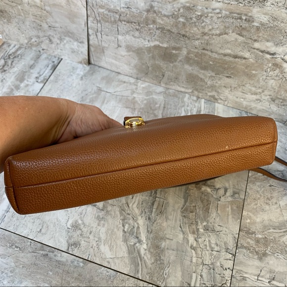 Michael Kors Leather Mercer Large Snap Pocket Crossbody Bag Clutch - Picture 10 of 10